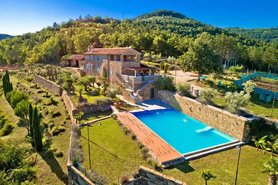 Villa Paradise Found