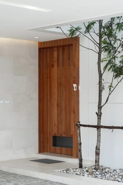 finding hidden luxury villas in phuket