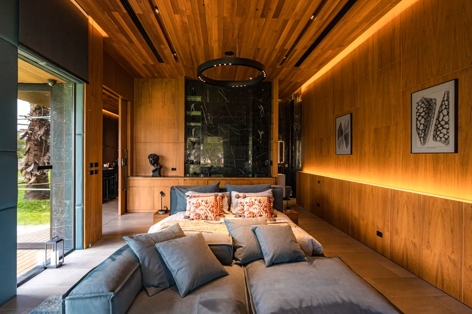 why luxury villas in phuket